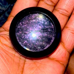 MAC Young Punk Mineralized eyeshadow